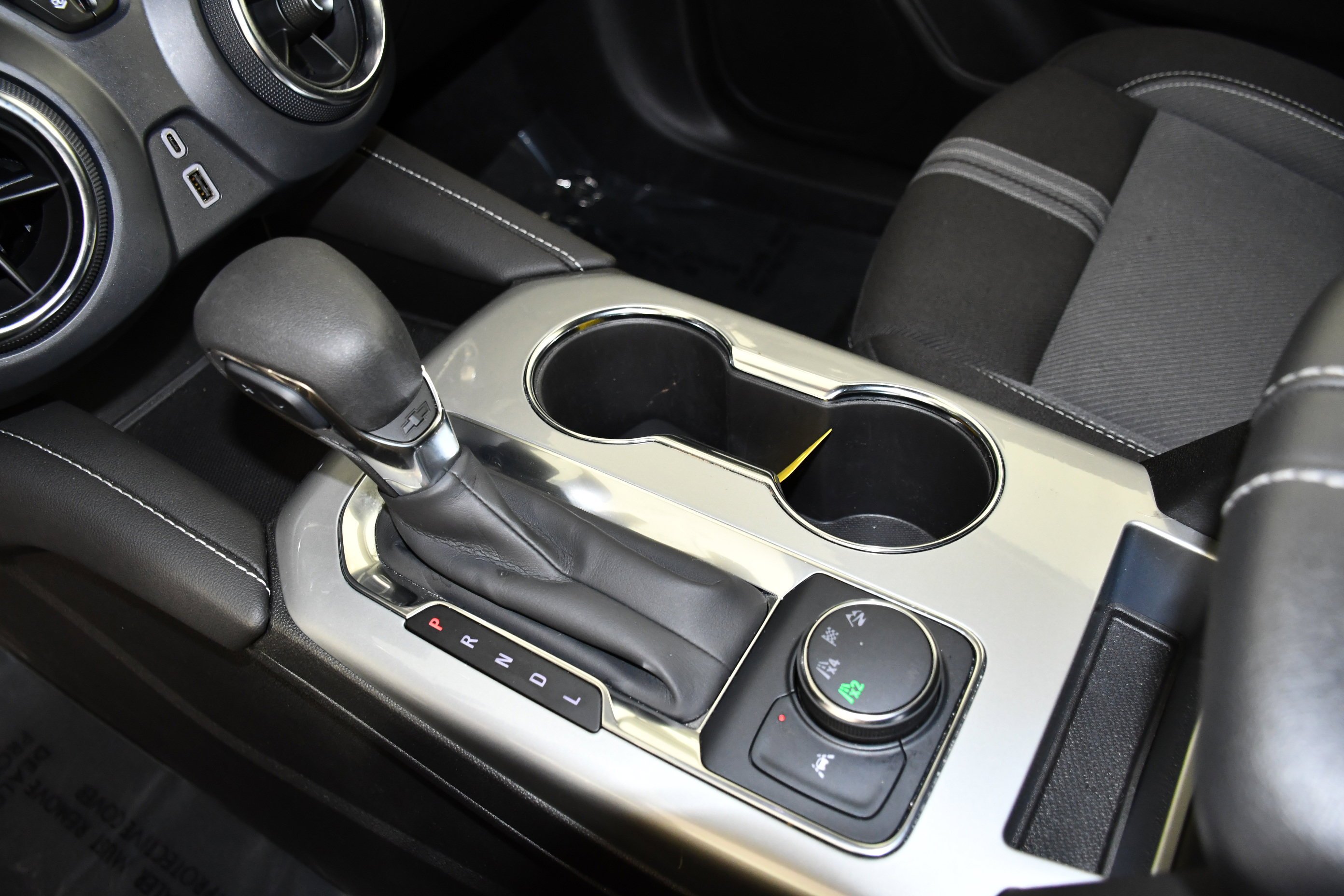 Used 2025 Black Chevrolet LT image 30
