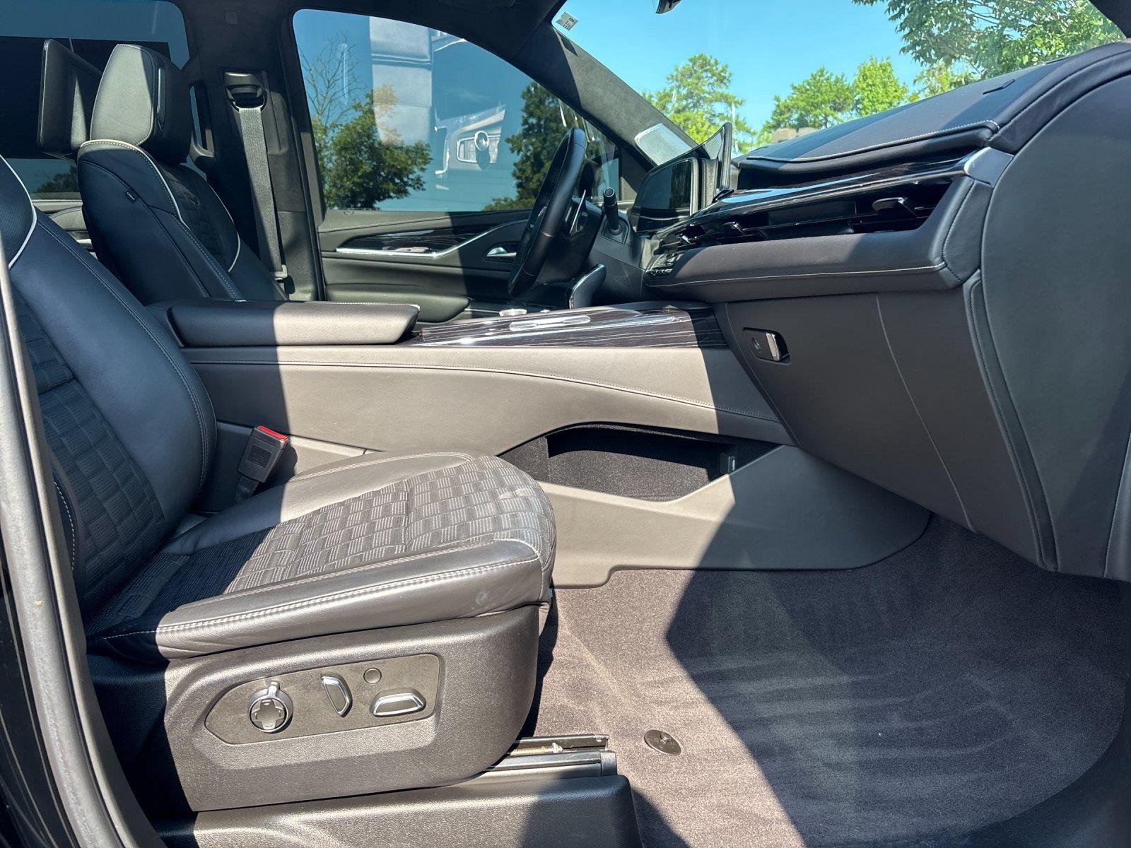 Used 2023 Black Raven Cadillac AWD V-Series image 41