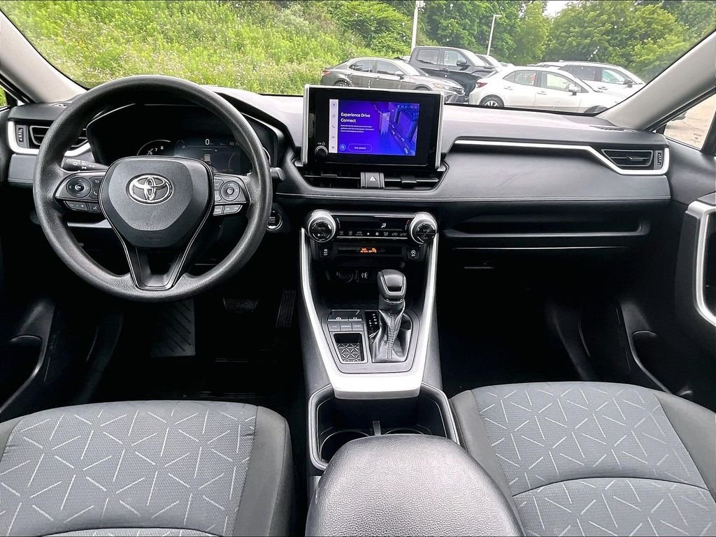 Used 2024 White Toyota XLE image 21
