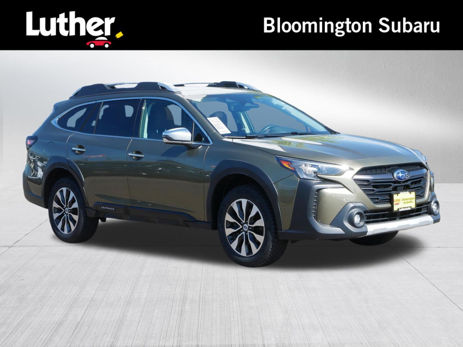 2023 Subaru Outback Touring's photo