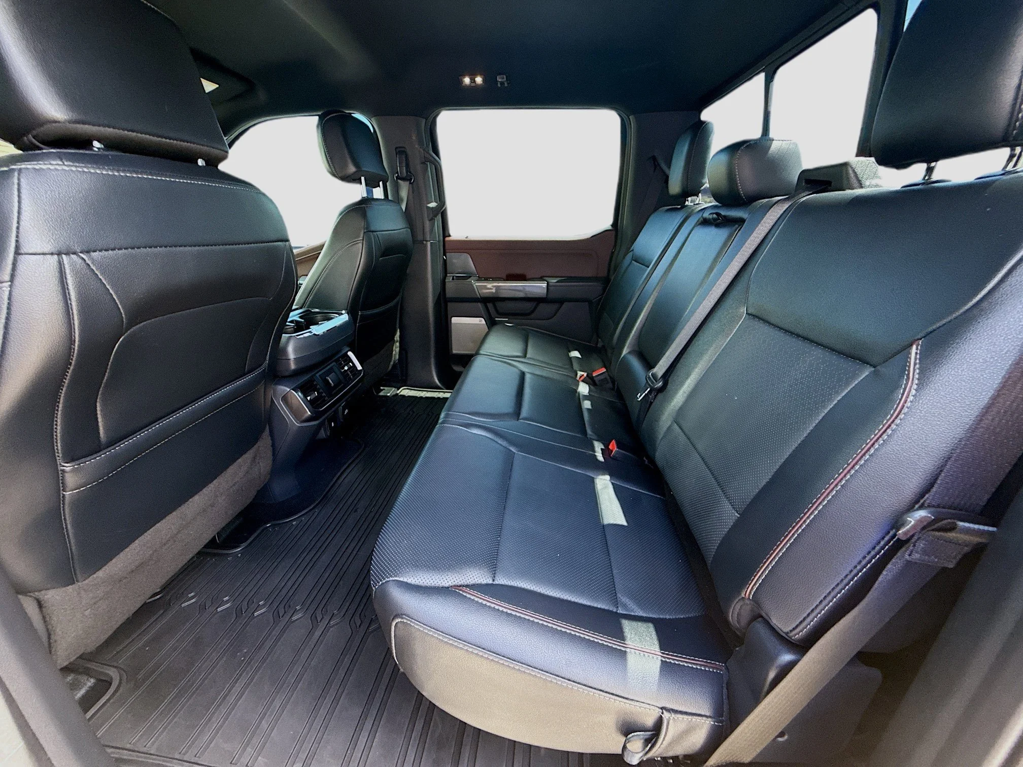 Certified Used 2023 Agate Black Metallic Ford LARIAT image 28
