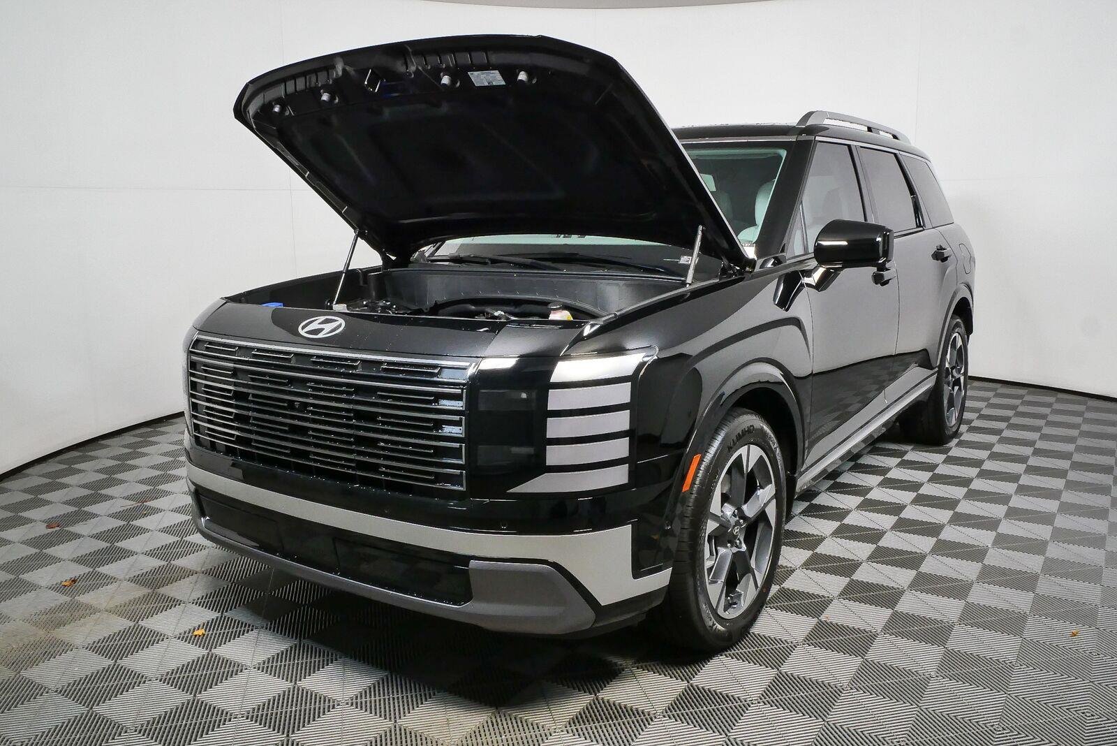 New 2026 Abyss Black Pearl Hyundai Limited FWD image 32