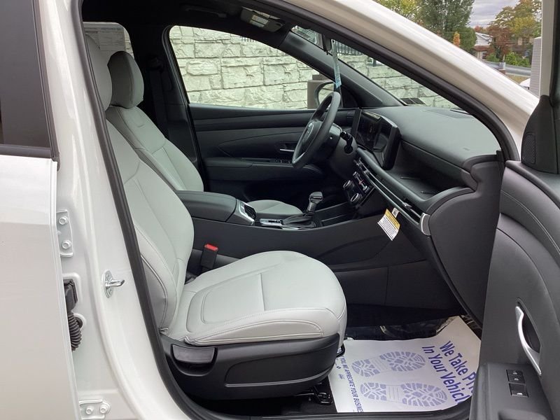 New 2026 White Hyundai SEL image 15