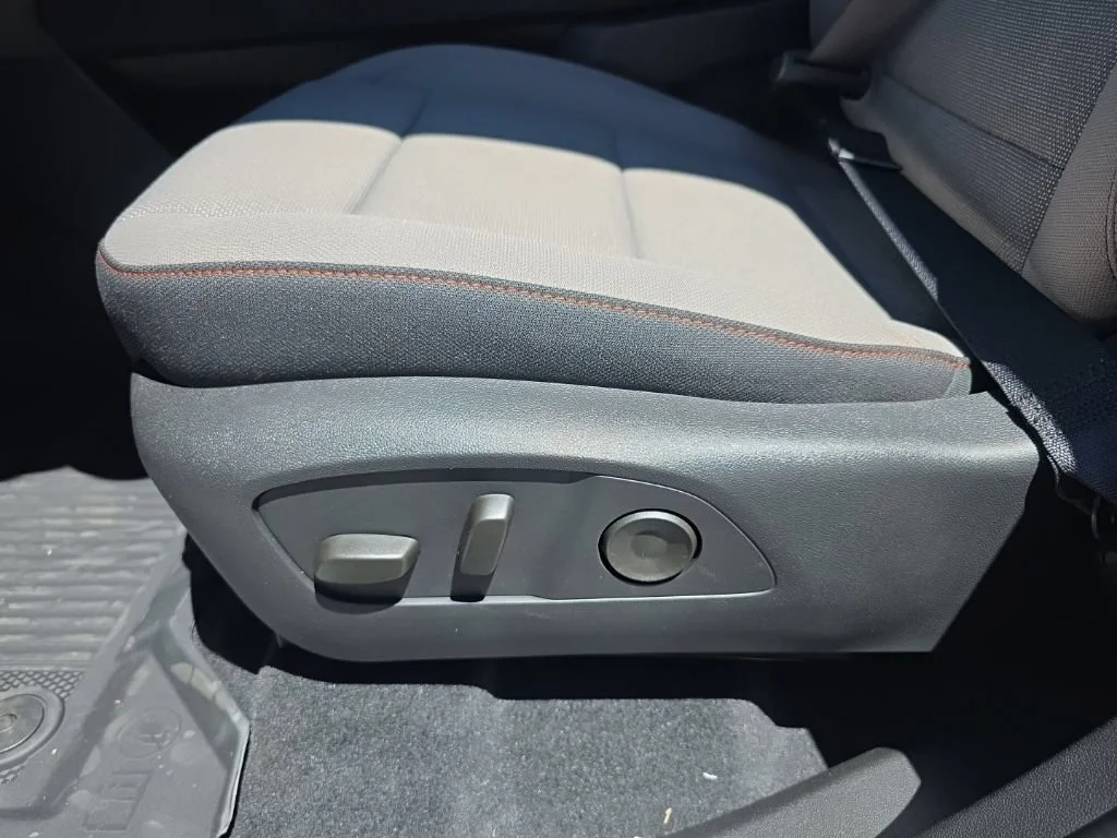 2026 Chevrolet Traverse LT - Photo 16