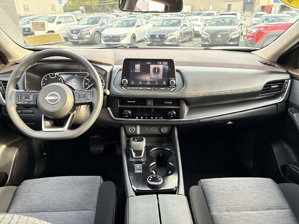 Used 2023 Silver Nissan SV image 15