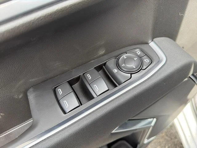 New 2026 White GMC Elevation image 16