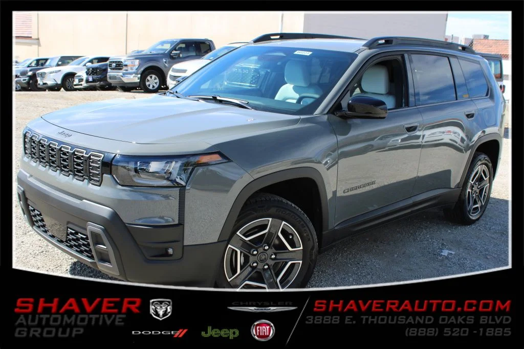 2026 Jeep Cherokee Laredo HEV 4X4's photo