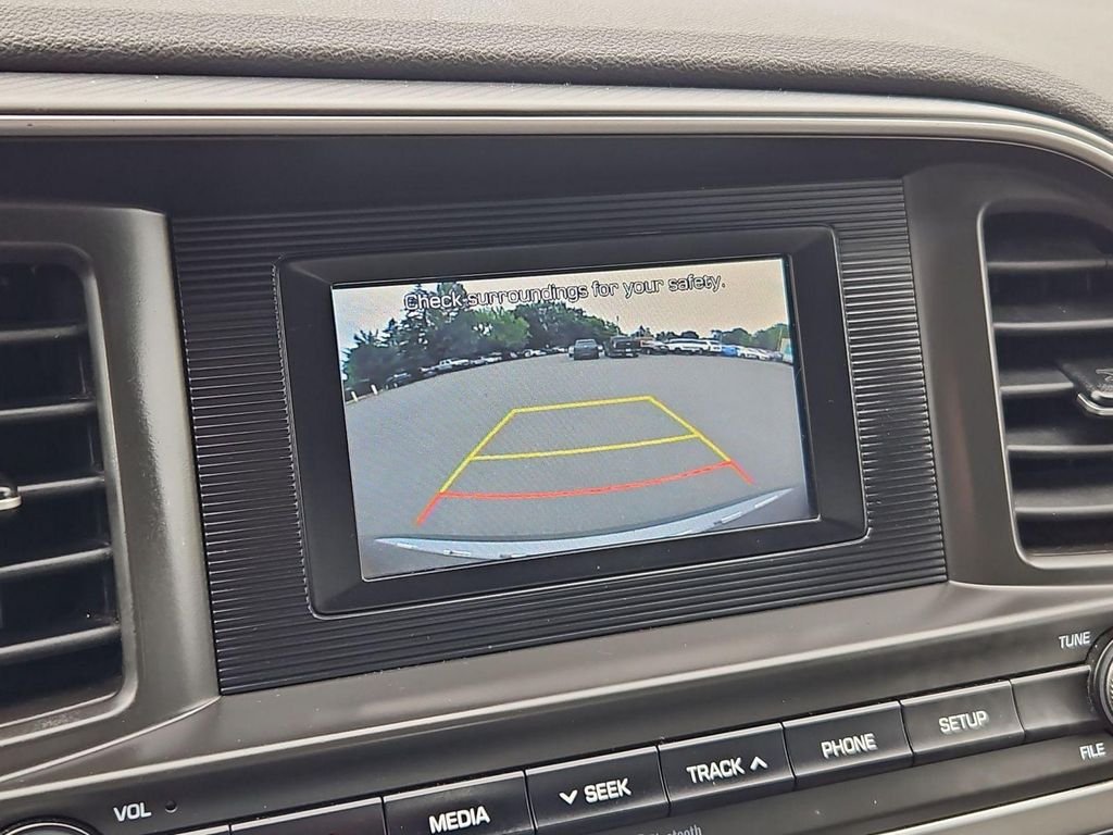 2019 Hyundai Elantra SE - Photo 19