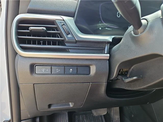 Used 2023 Glacial White Pearl KIA S Front-Wheel Drive image 17