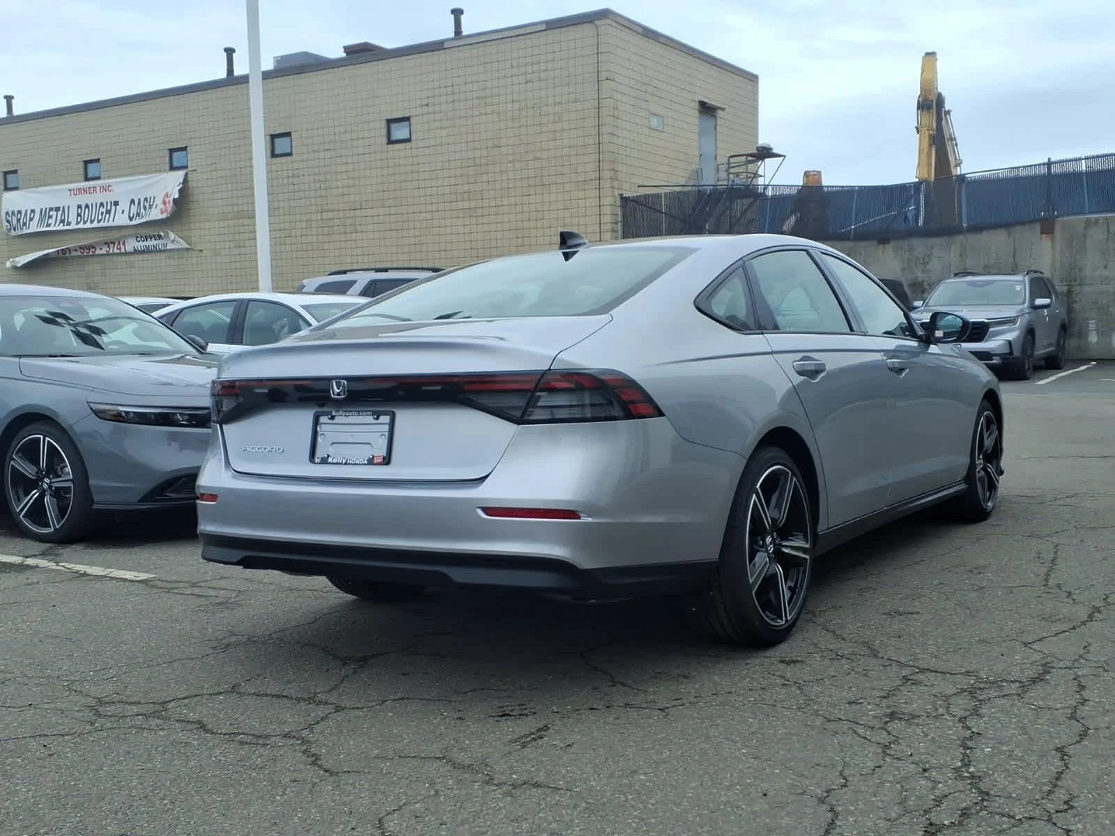 New 2026 Solar Silver Metallic Honda SE image 3