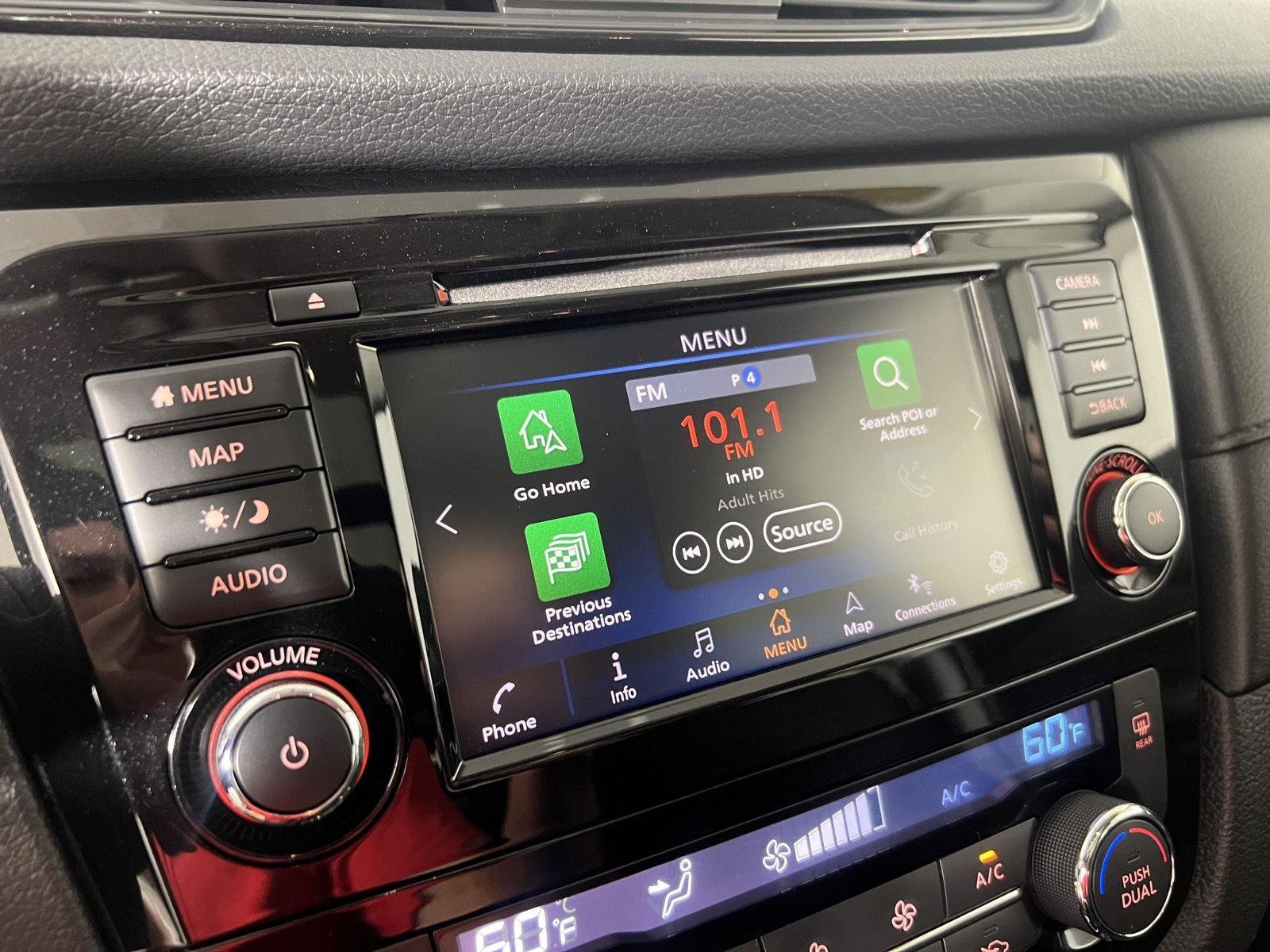 Used 2018 Scarlet Ember Nissan SV image 11