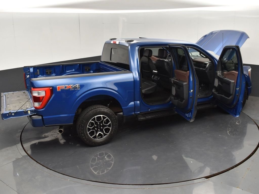 Used 2022 Blue Ford Lariat image 33