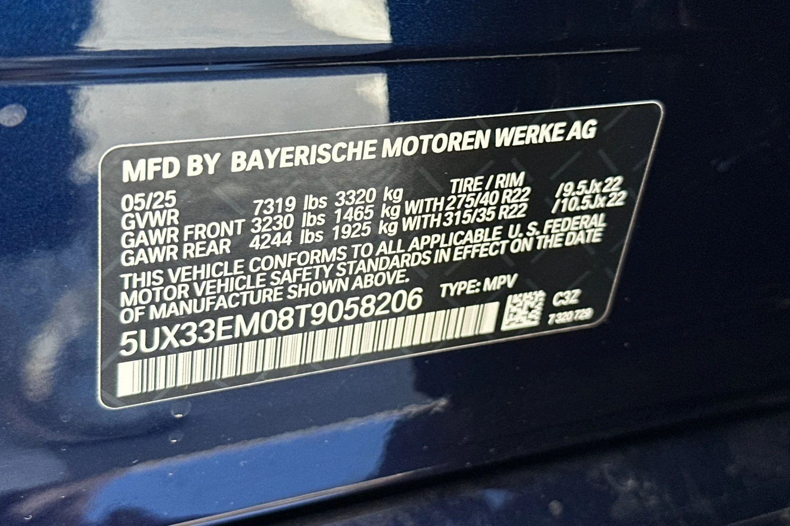 New 2026 Tanzanite Blue II Metallic BMW M60i image 24