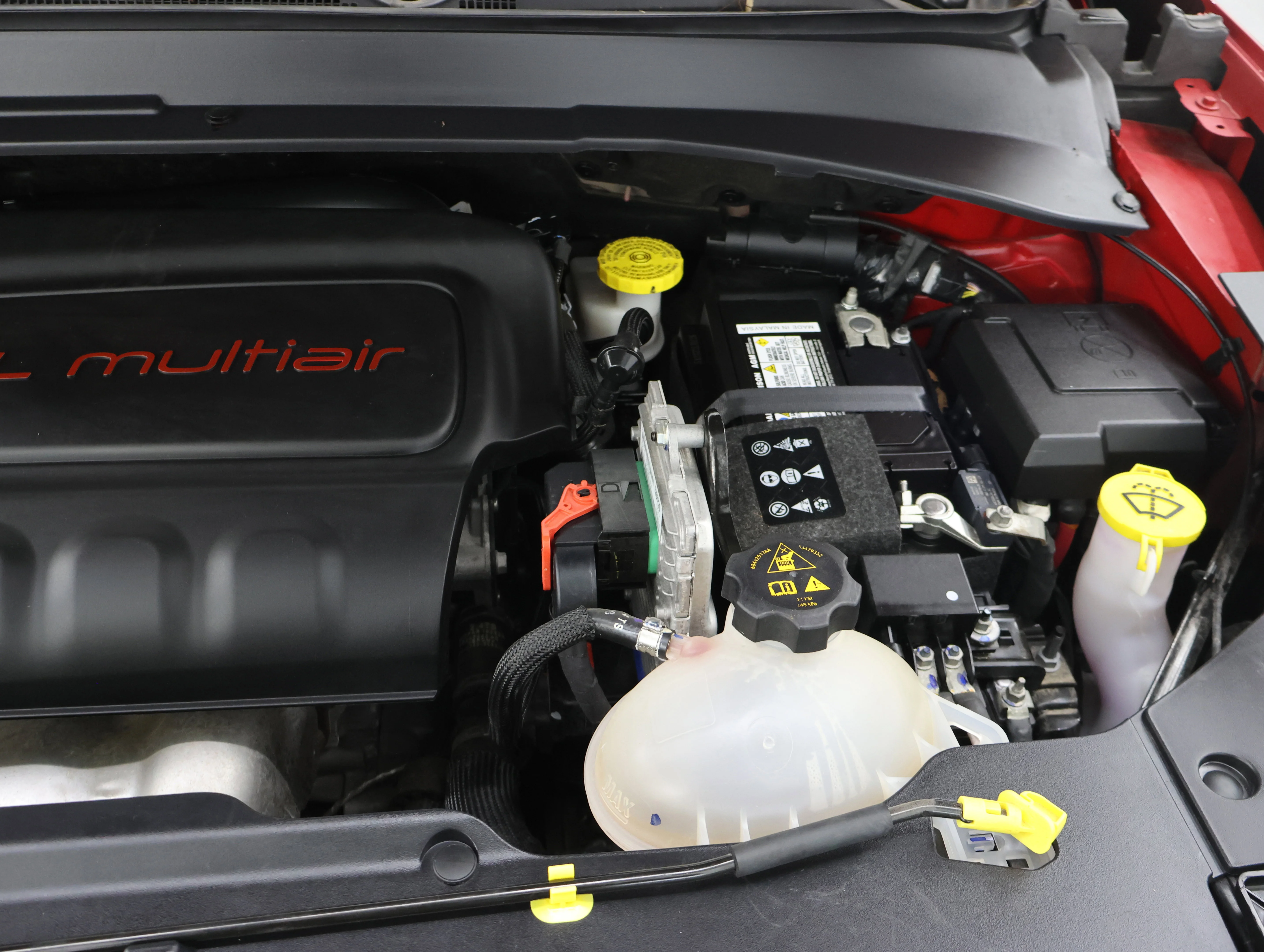 Used 2022 Redline Pearlcoat Jeep Limited image 17