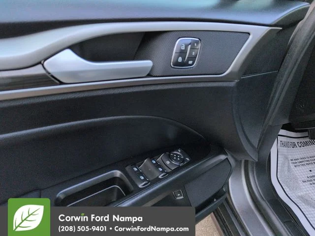Used 2018 Magnetic Metallic Ford  image 11