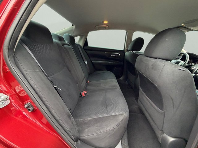 Used 2015 Red Nissan 2.5 S image 16