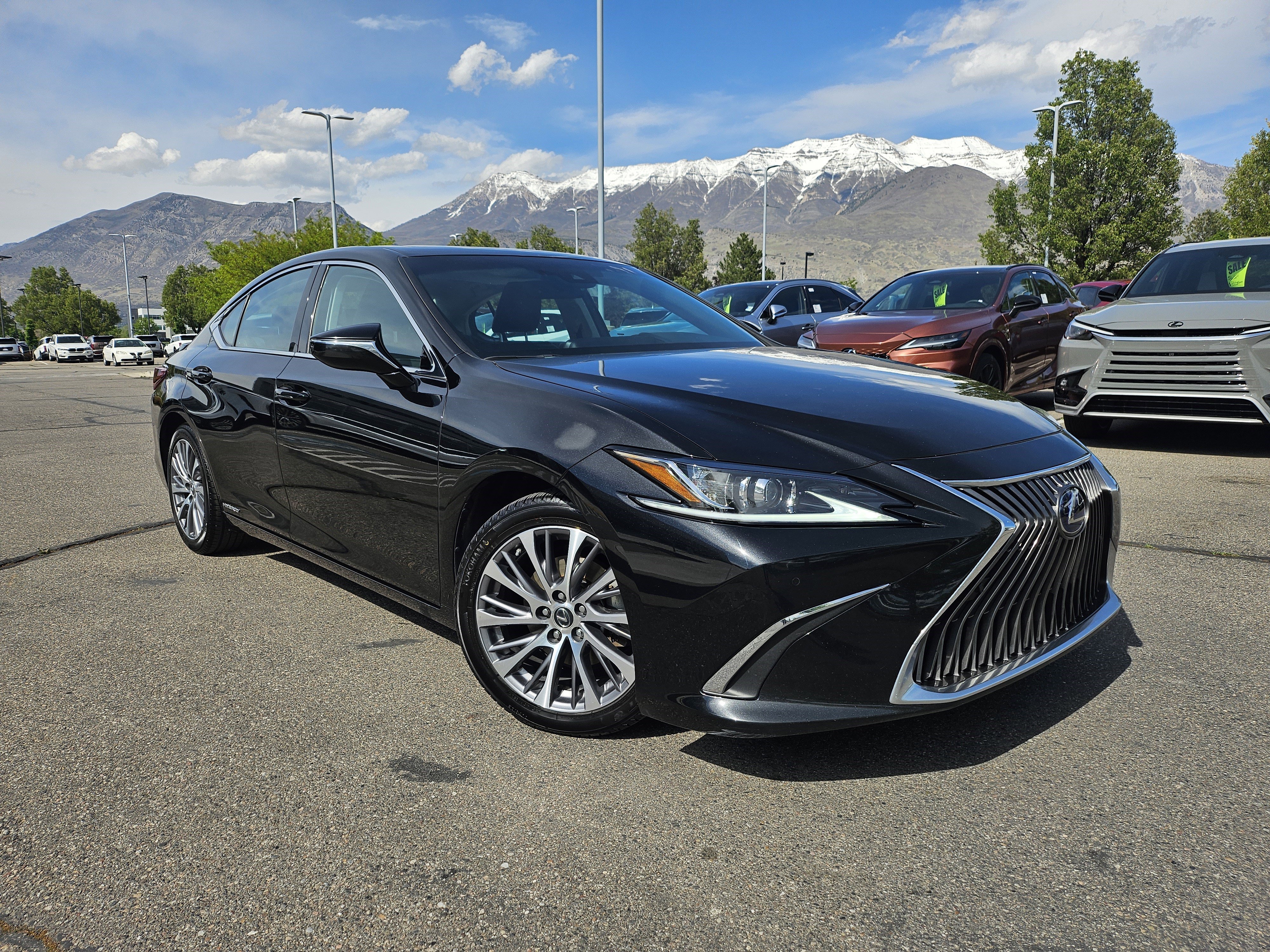 Used 2021 Black Lexus 300h image 3