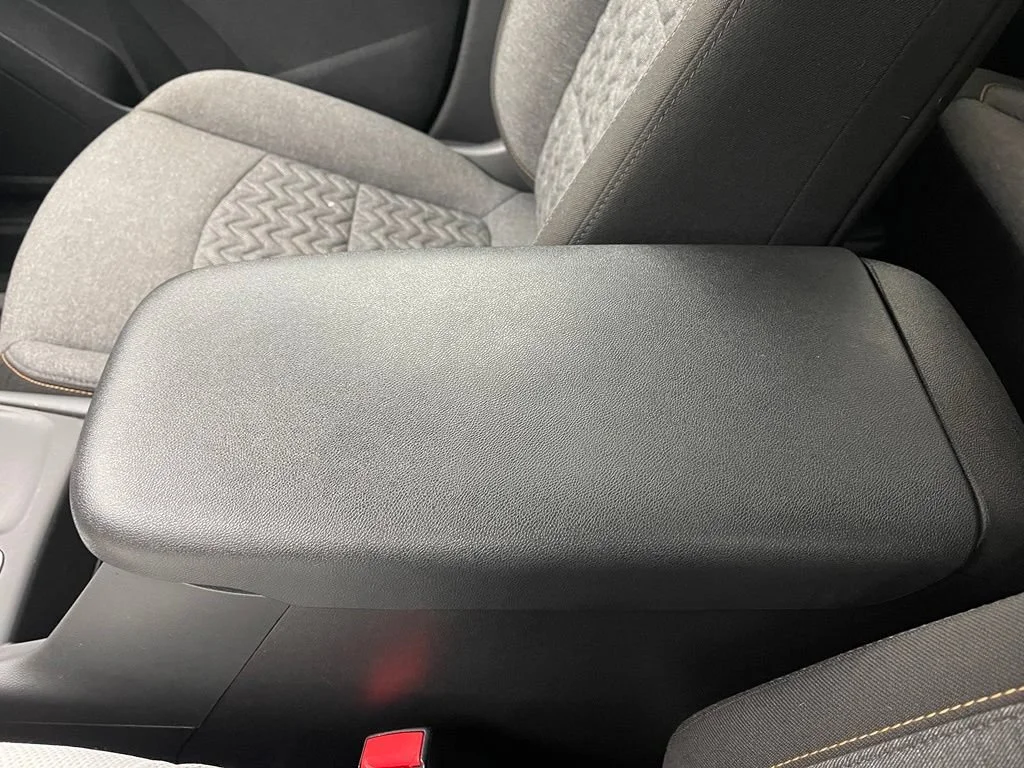 Used 2024 Sterling Gray Metallic Chevrolet LT image 27
