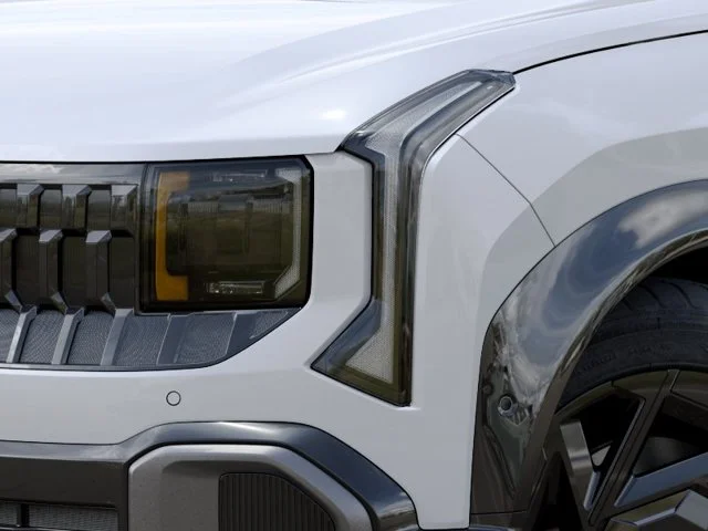 New 2027 White Kia X-Line SX image 10