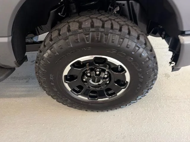 New 2027 Carbonized Gray Metallic Ford F-350® Platinum® image 22