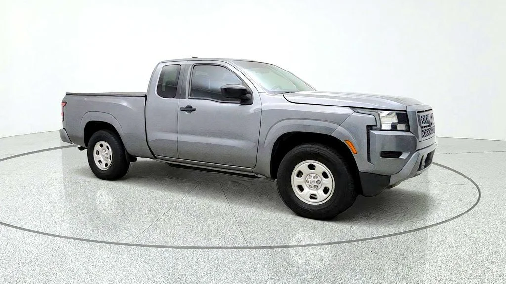 Used 2022 Gun Metallic Nissan King Cab 4x2 S Automatic image 3
