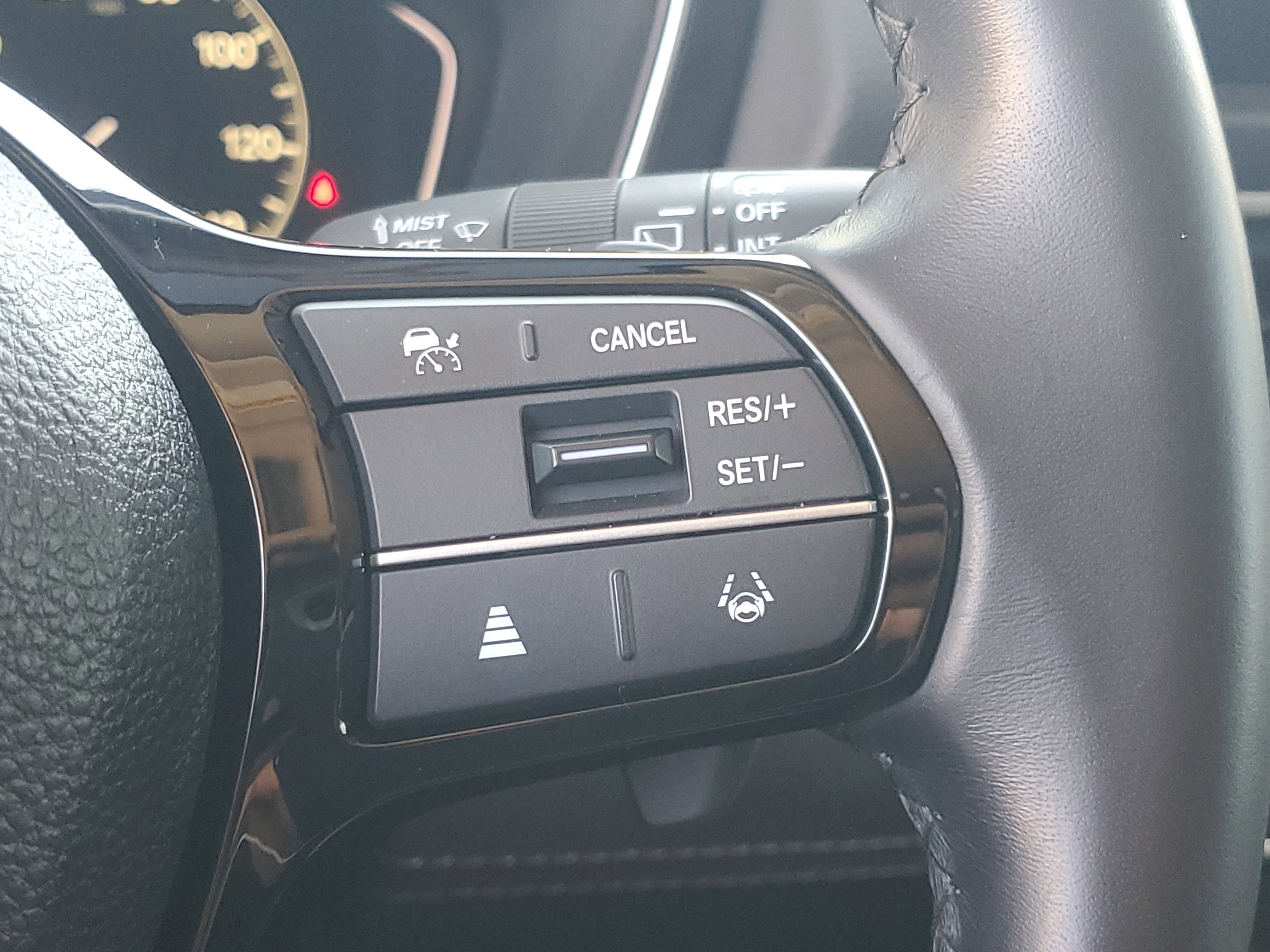 Used 2025 White Honda Touring image 23