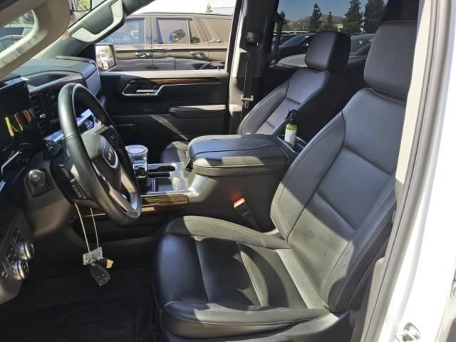 Used 2024 Summit White GMC Elevation image 8