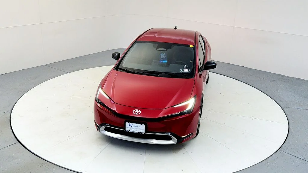 2026 Toyota Prius Plug-in Hybrid XSE - Photo 16