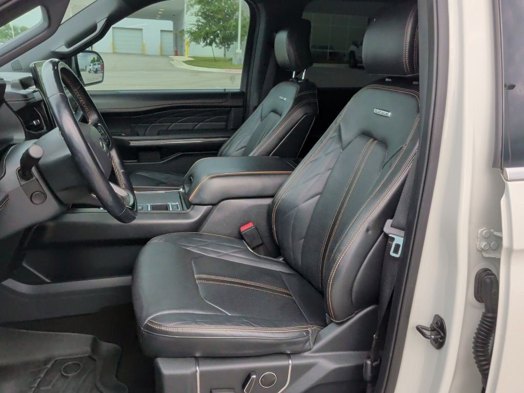 Used 2022 White Ford Platinum image 13