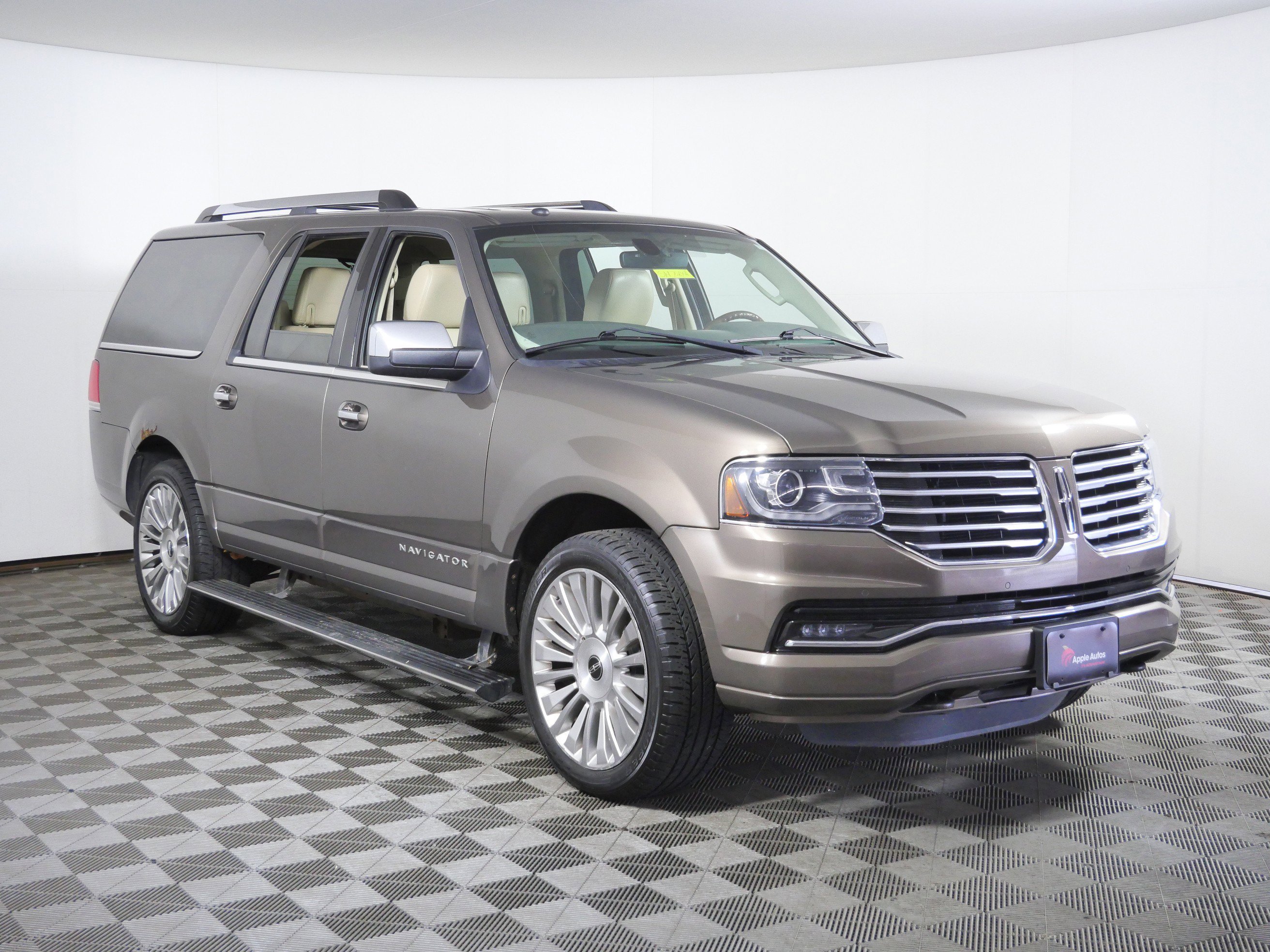 2015 Lincoln Navigator 4x4 L's photo