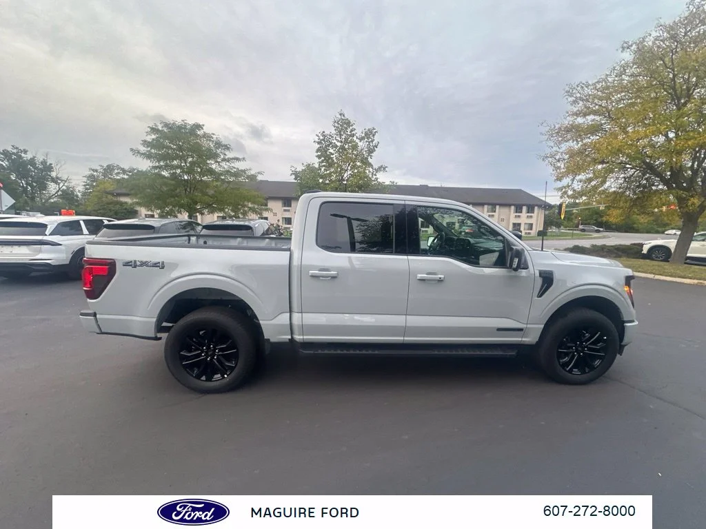 New 2026 Avalanche Ford XLT image 3