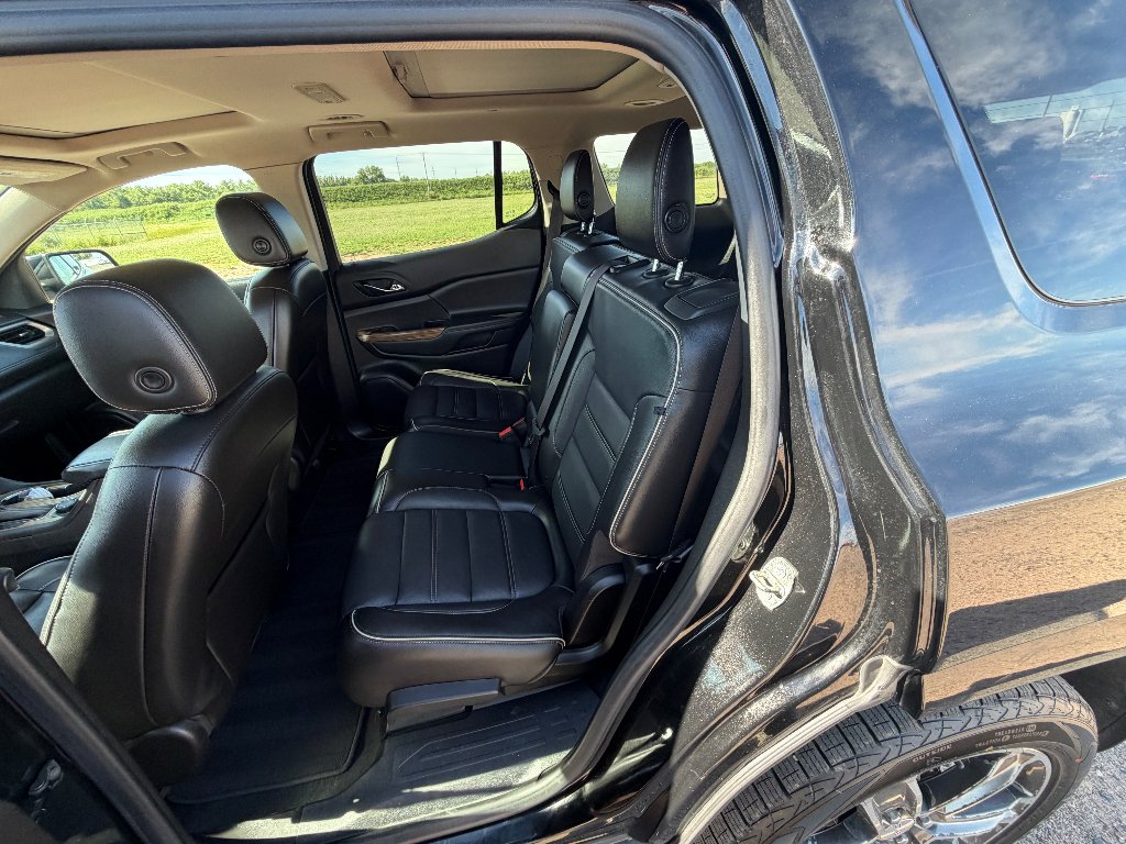 Used 2019 Ebony Twilight Metallic GMC Denali image 11