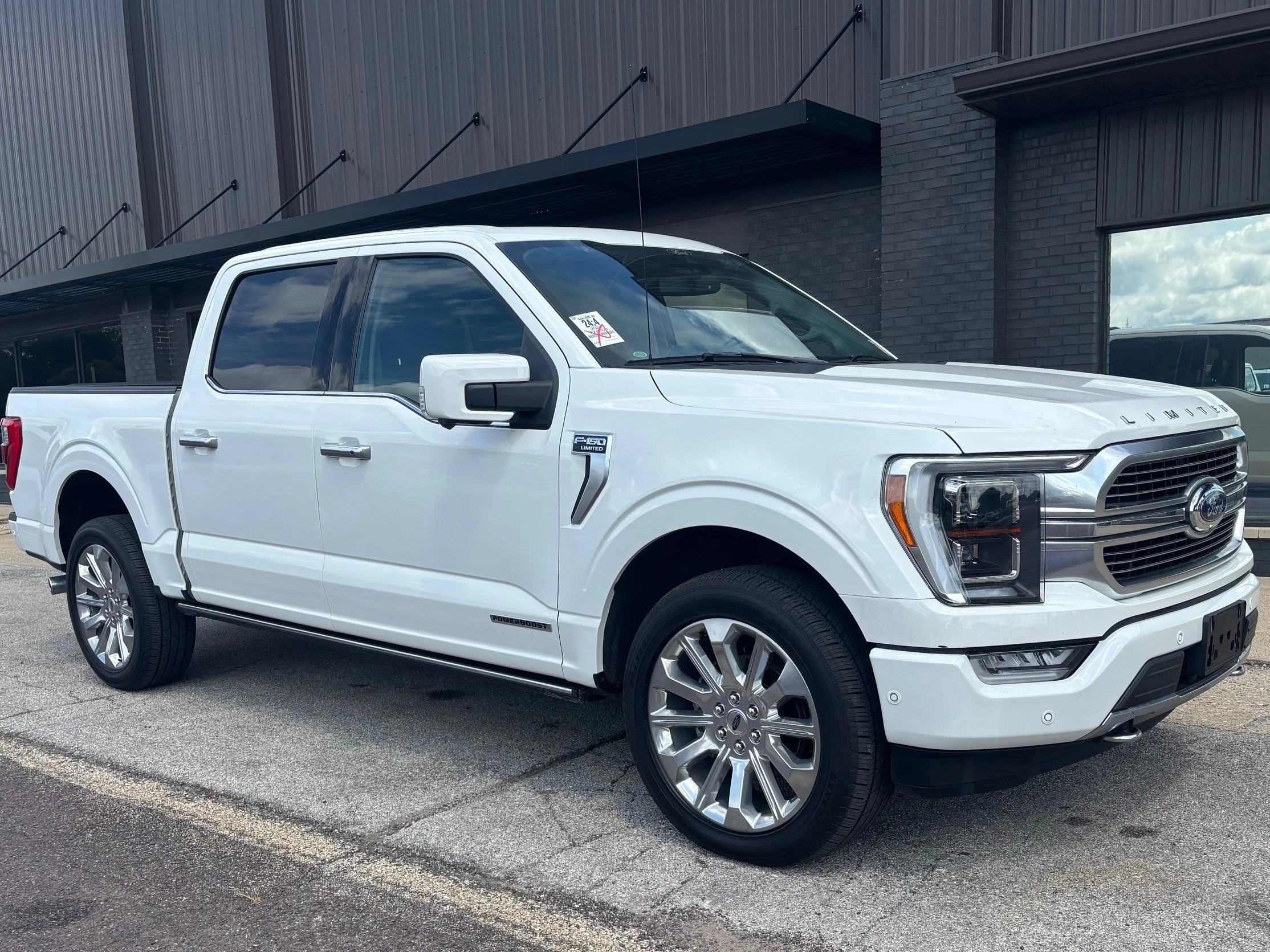 Used 2021 Star White Metallic Tri-Coat Ford Limited image 3
