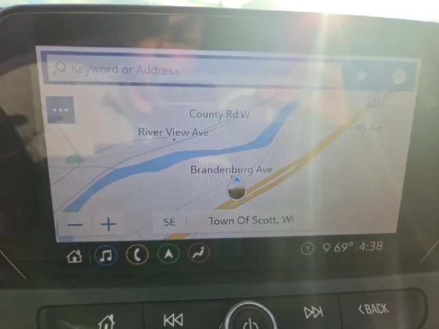 Used 2020 SUMMIT WHITE Chevrolet LT image 23