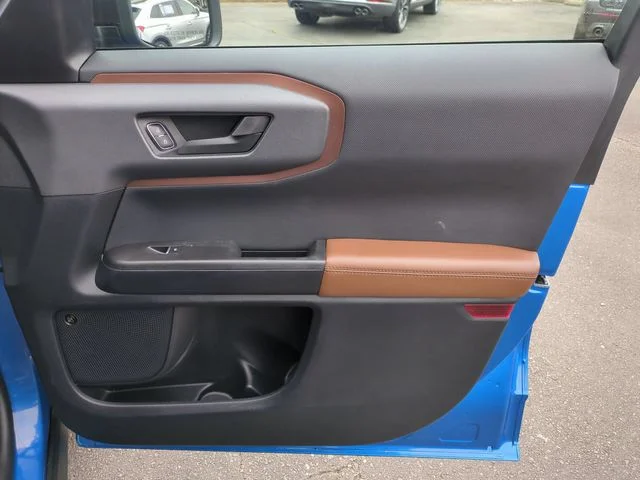 Used 2022 Blue Ford Badlands image 32
