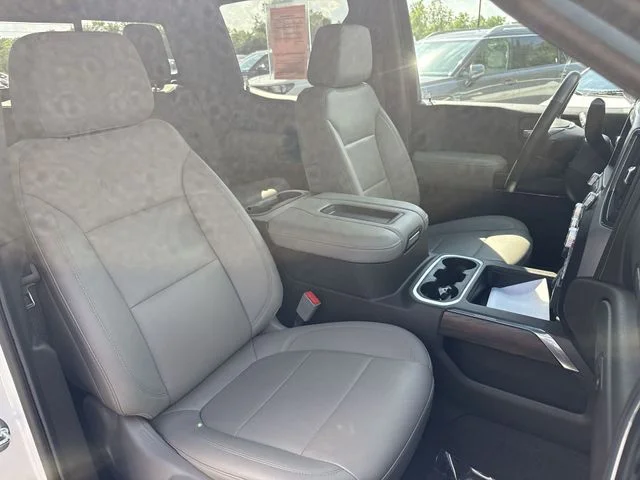 Used 2021 White GMC SLT image 24