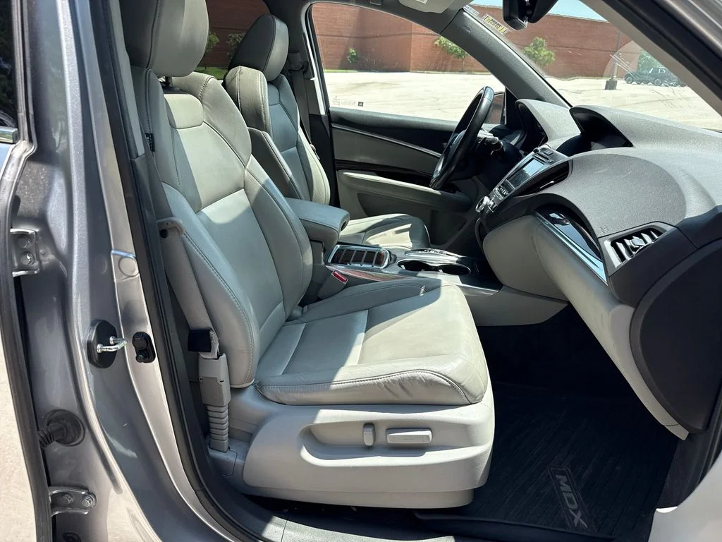 Used 2017  Acura 3.5L image 25
