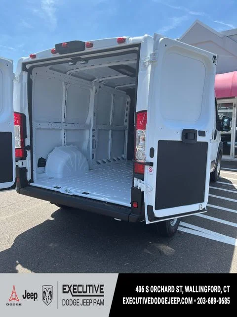 New 2026 Bright White Clear-Coat Exterior Paint RAM Low Roof image 20