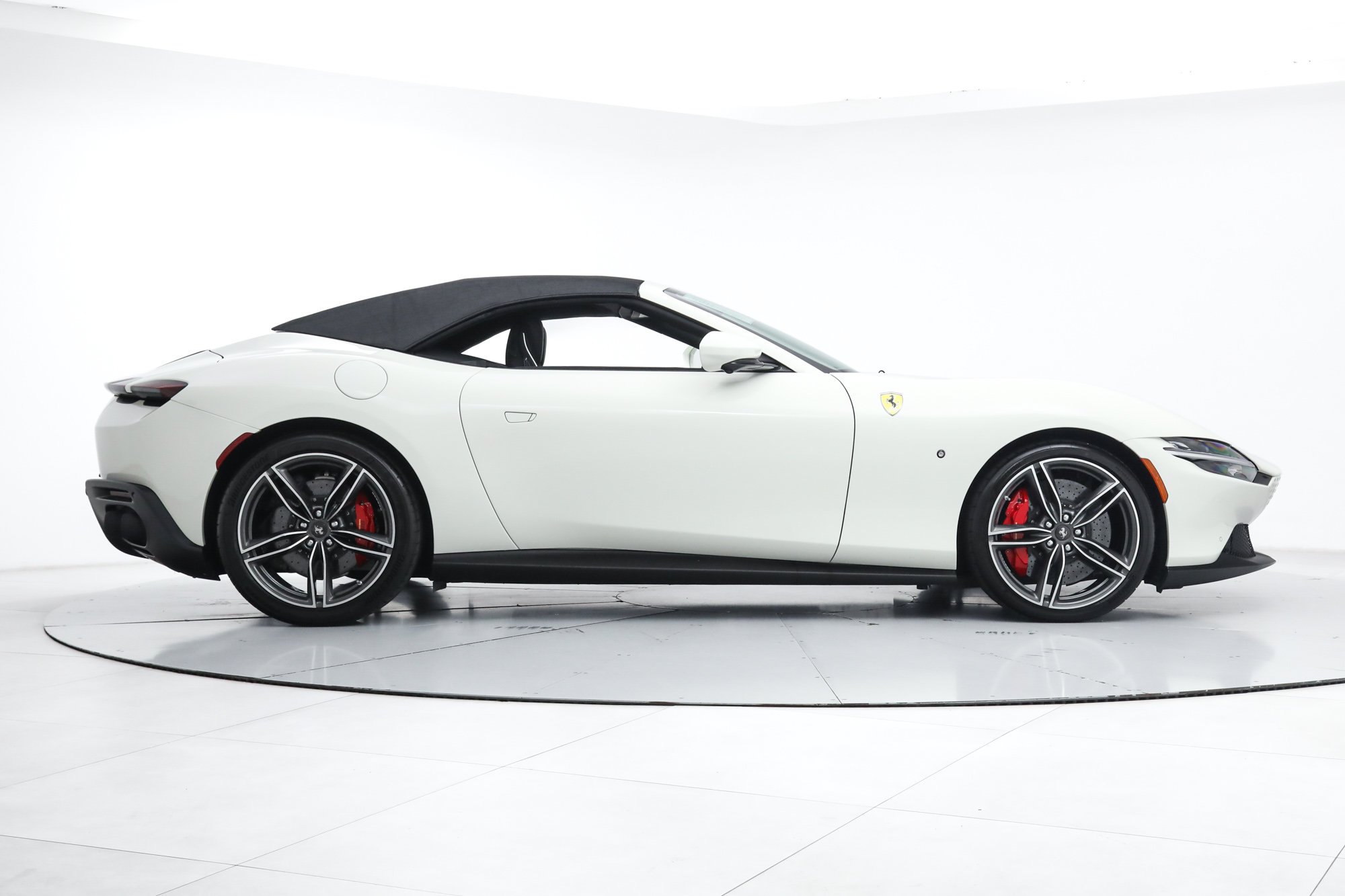 Used 2025 White Ferrari  image 11