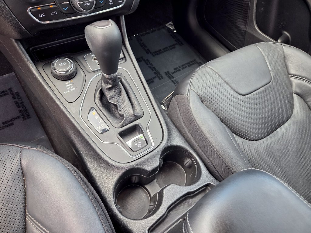 2021 Jeep Cherokee Latitude Lux - Photo 27