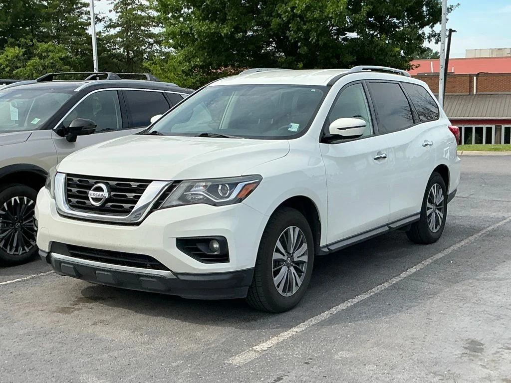 Used 2020 Nissan Pathfinder SV with VIN 5N1DR2BN2LC586307 for sale in Gallatin, TN
