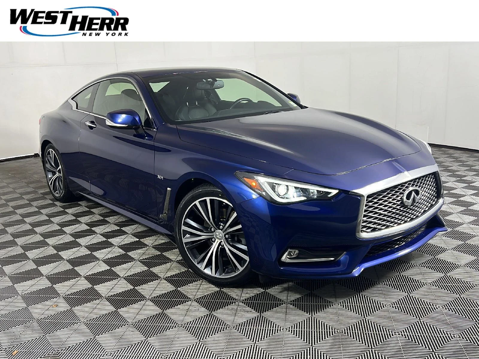 Used 2017 Iridium Blue INFINITI 3.0t Premium image 1
