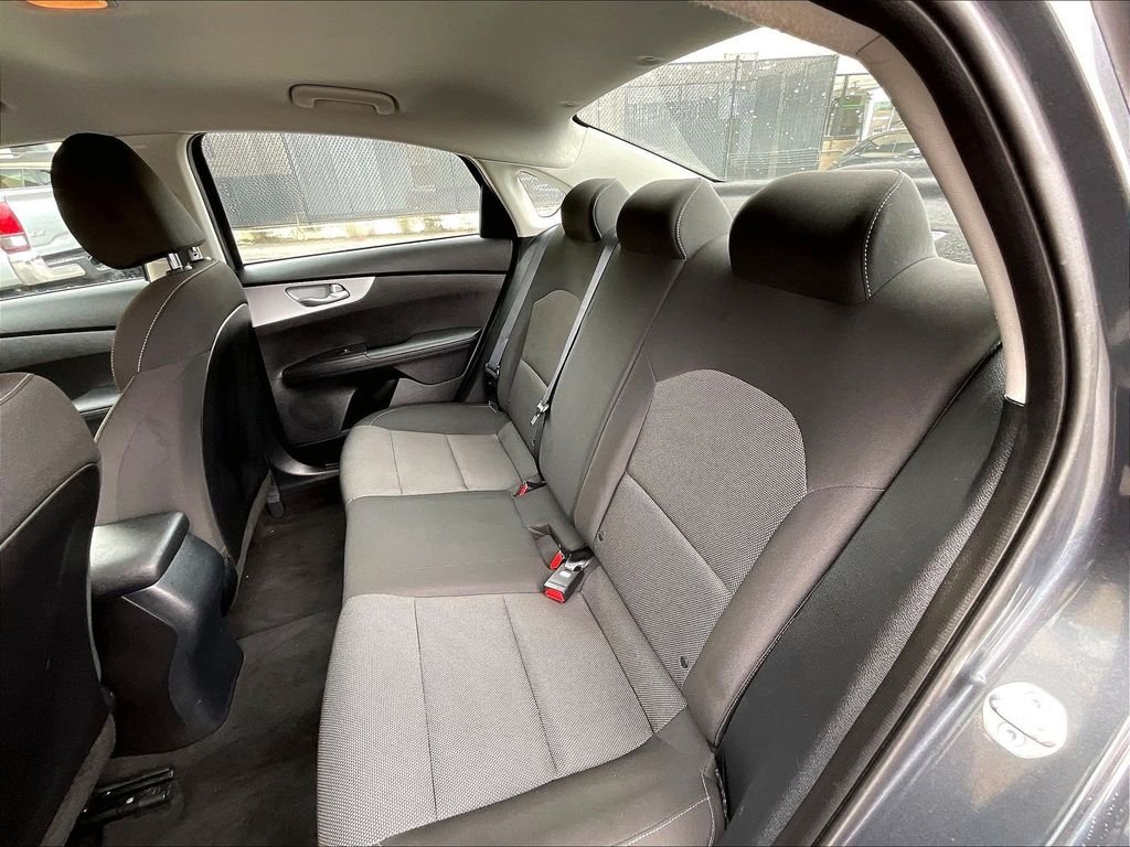 Used 2023 Gray Kia LXS image 15