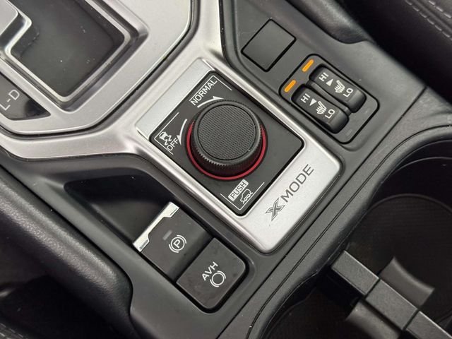 Used 2023 Ice Silver Metallic Subaru Premium image 31