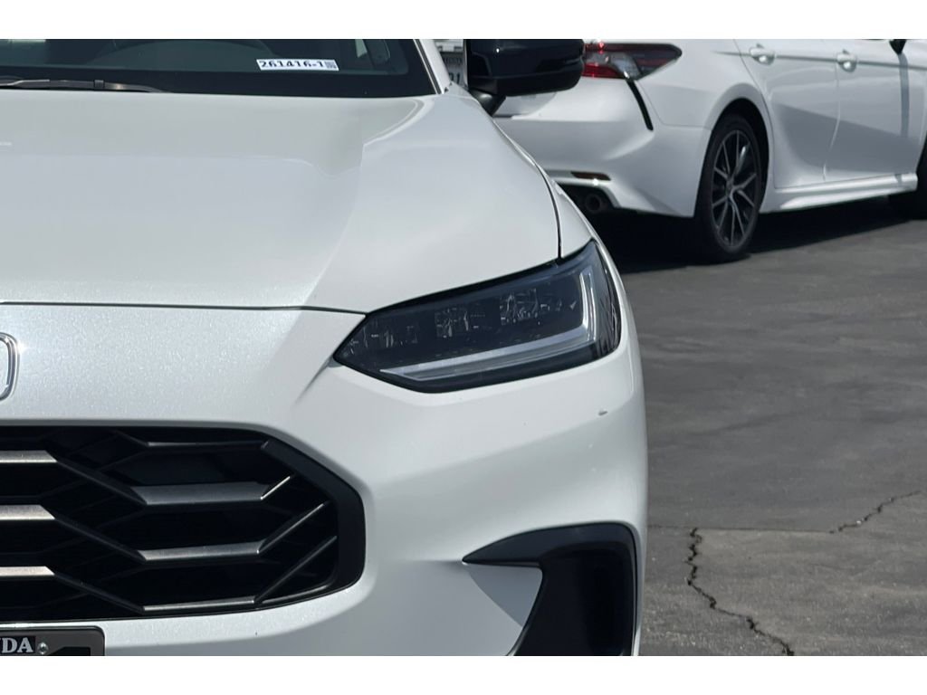 Certified Used 2024 Platinum White Pearl Honda Sport image 19