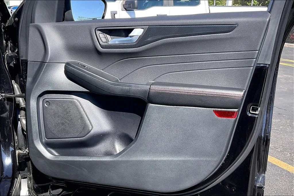 New 2026 Agate Black Metallic Ford ST-Line Elite image 23