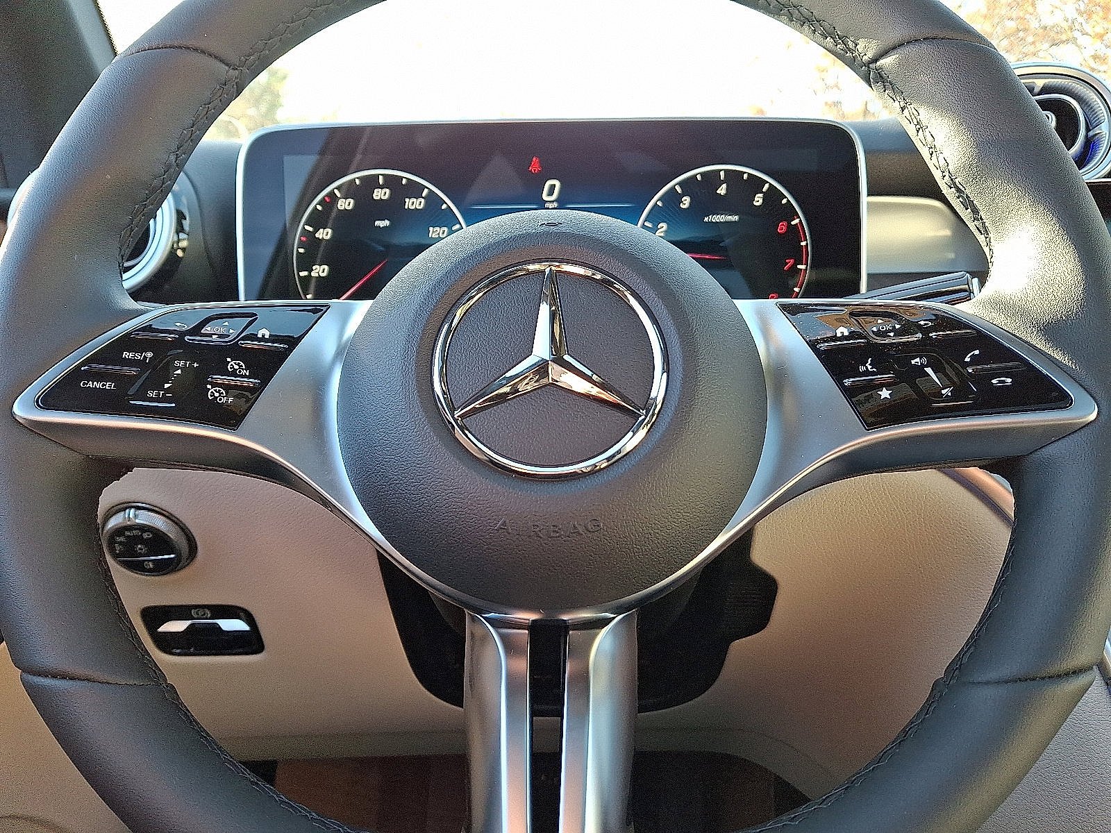 Certified Used 2026 Manufaktur Patagonia Red Metallic   993 Mercedes-Benz GLC 300 image 12