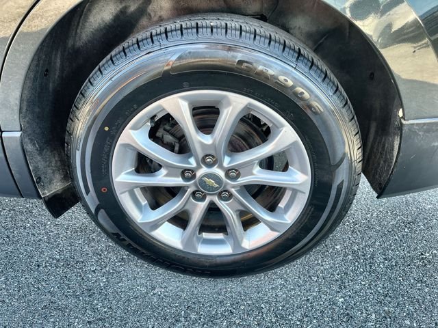 Used 2020 Gray Chevrolet LT image 19