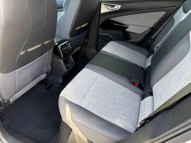 New 2026 Opal White Pearl Volkswagen Pro image 36