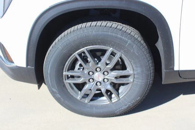 New 2026 White GMC Elevation image 7